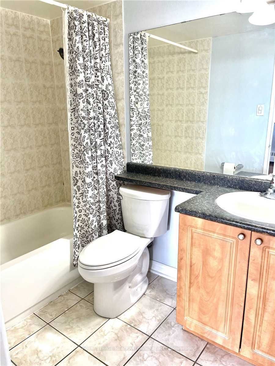 3501 Glen Erin Dr, #1105