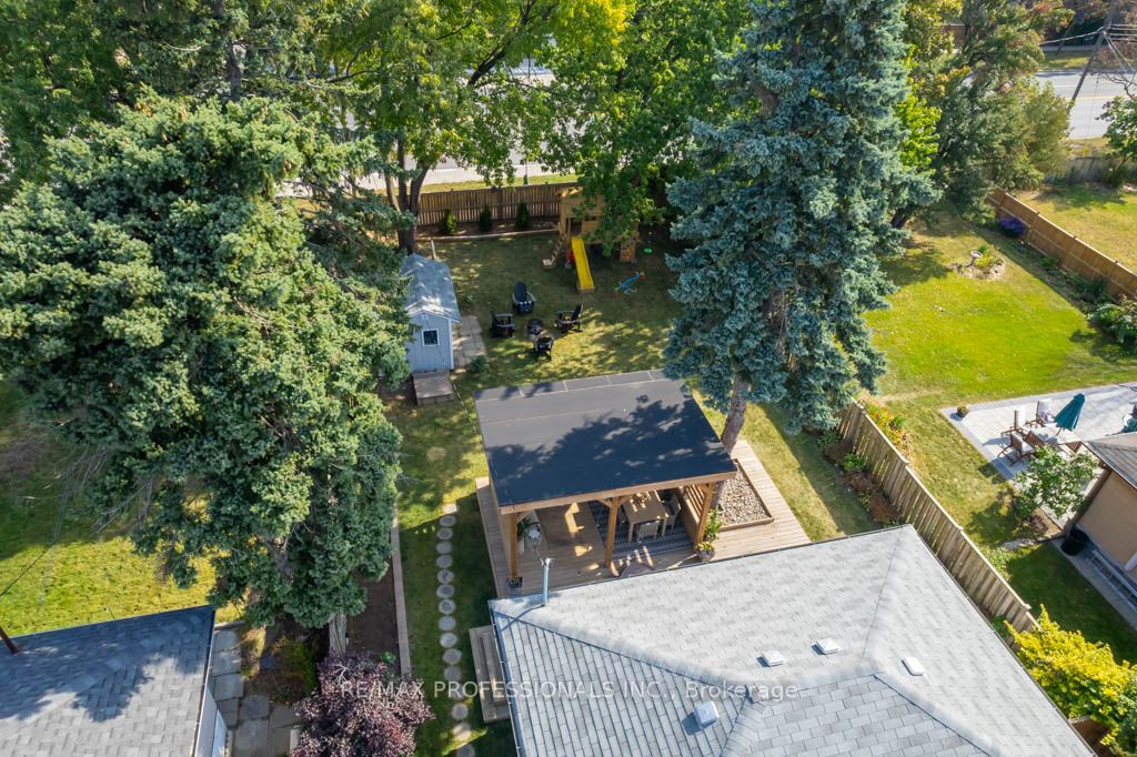 19 Vanderbrent Cres