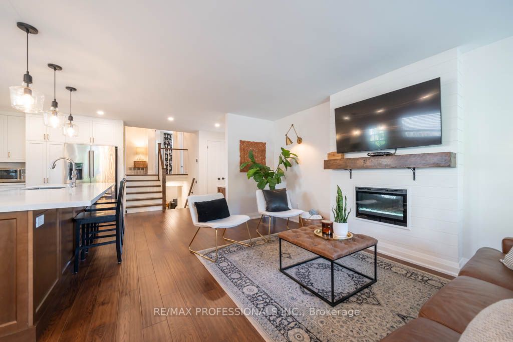 19 Vanderbrent Cres