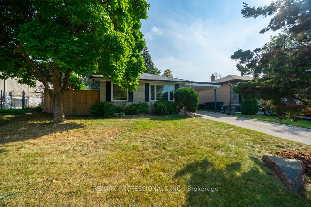 19 Vanderbrent Cres