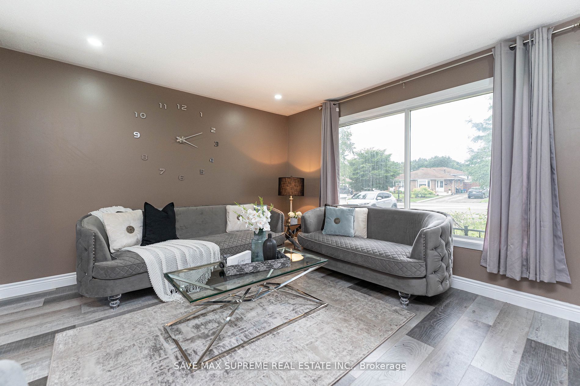 2458 Martin Crt