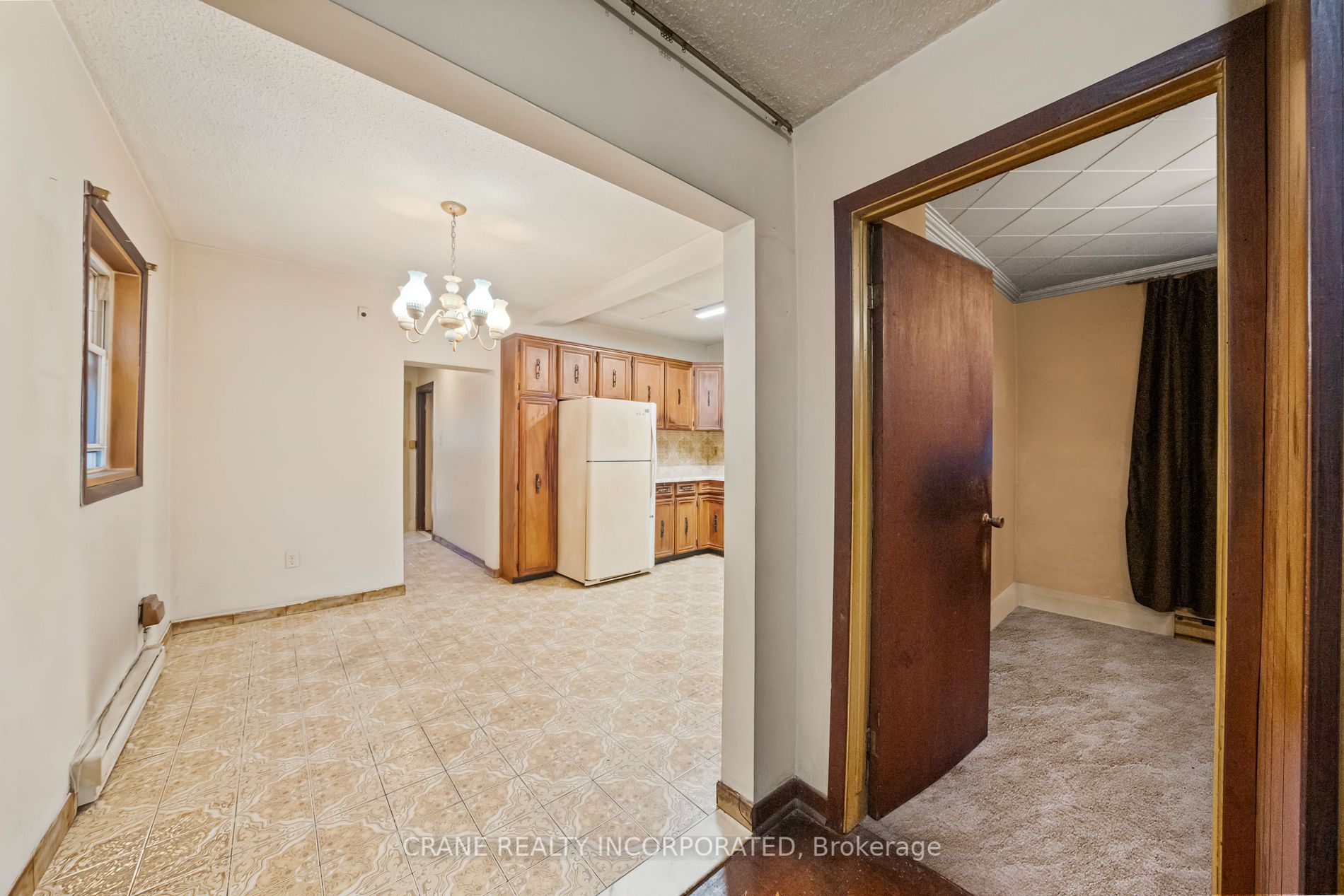 15 Seneca Ave