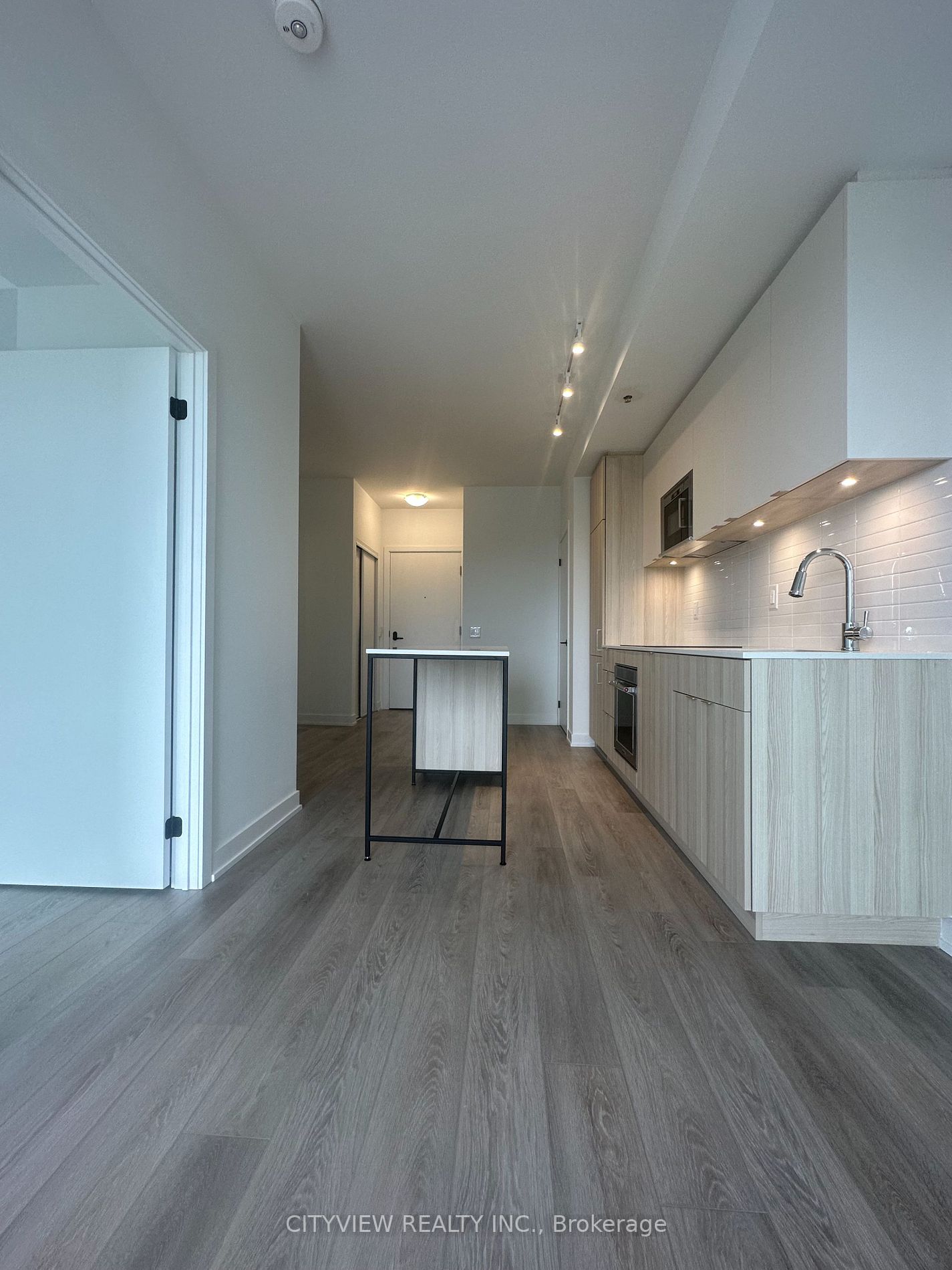 215 Lakeshore Road W, #436