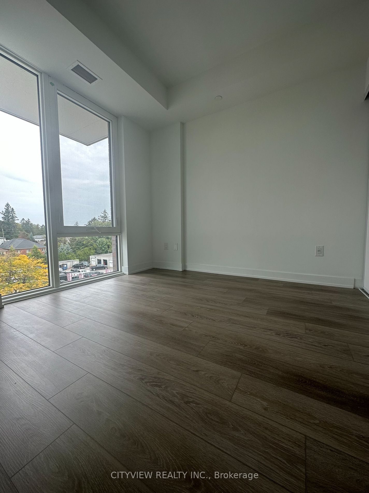 215 Lakeshore Road W, #436