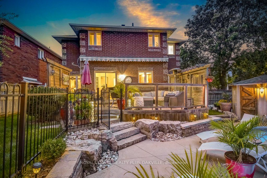 2126 Westmount Drive