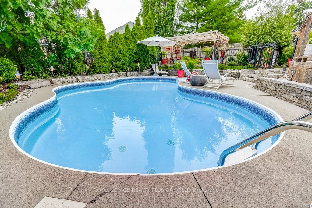 2126 Westmount Drive