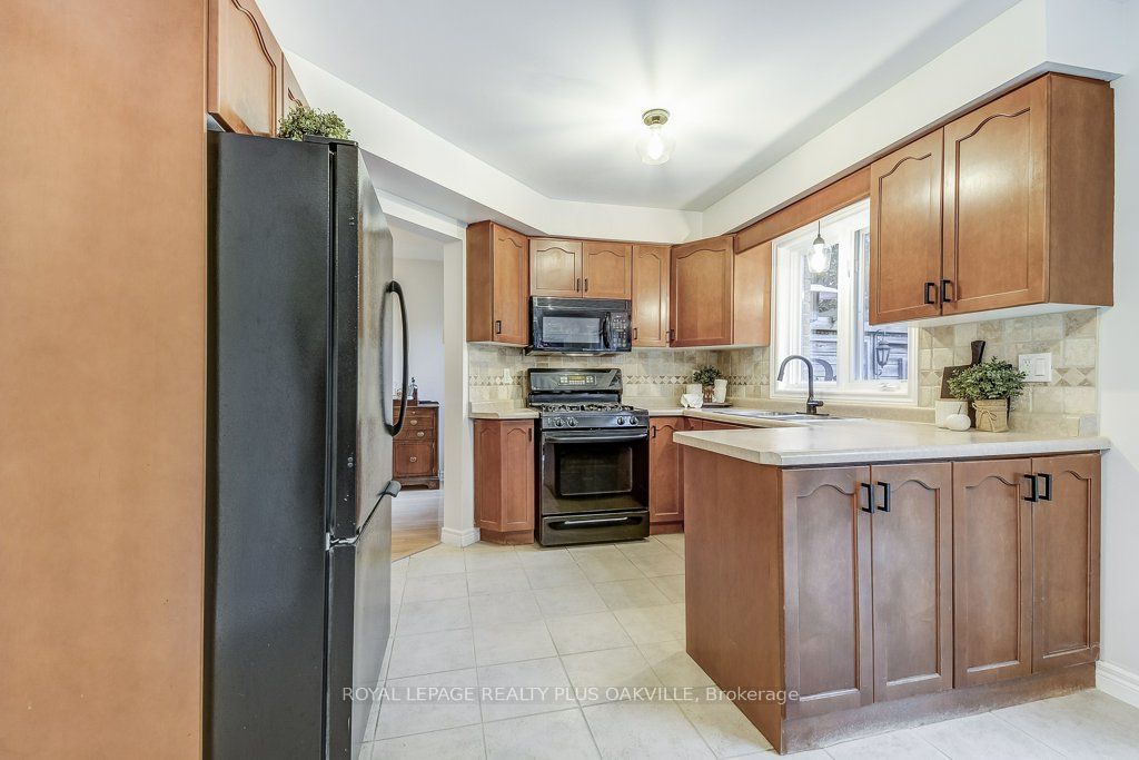 2126 Westmount Drive