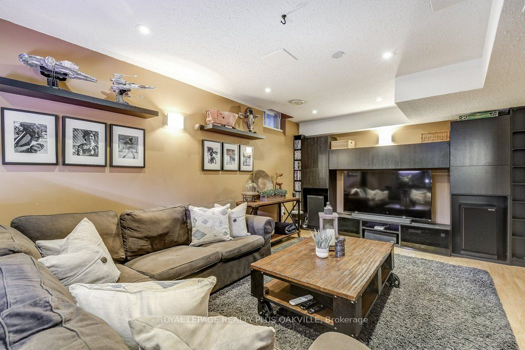 2126 Westmount Drive