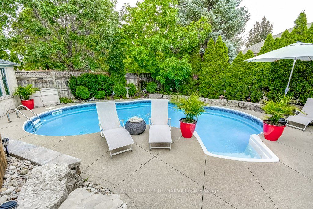 2126 Westmount Drive