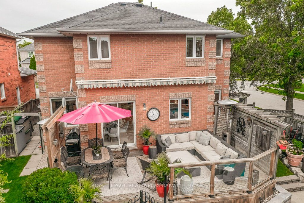 2126 Westmount Drive