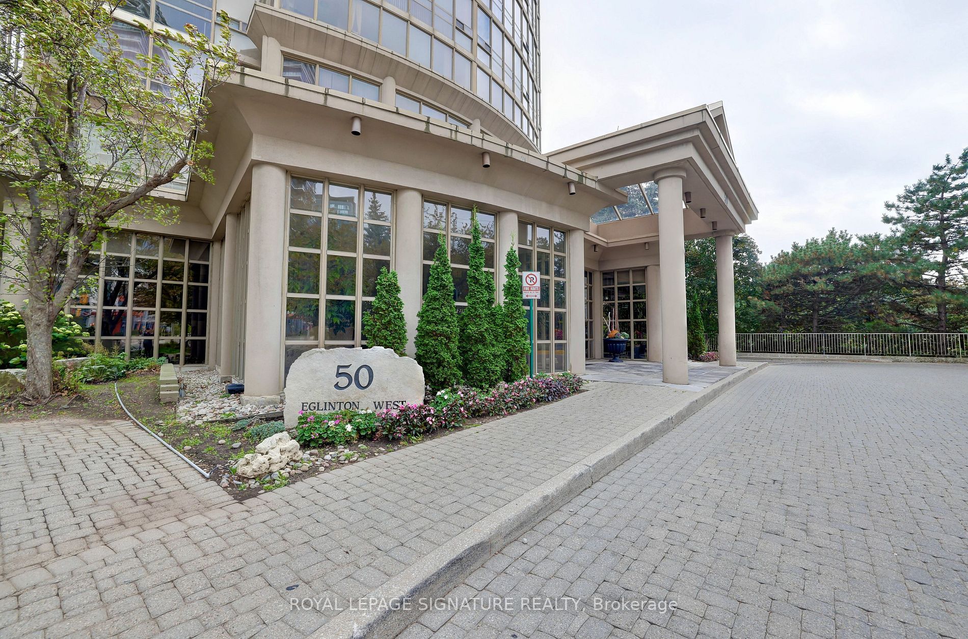 50 Eglinton Ave W, #1205