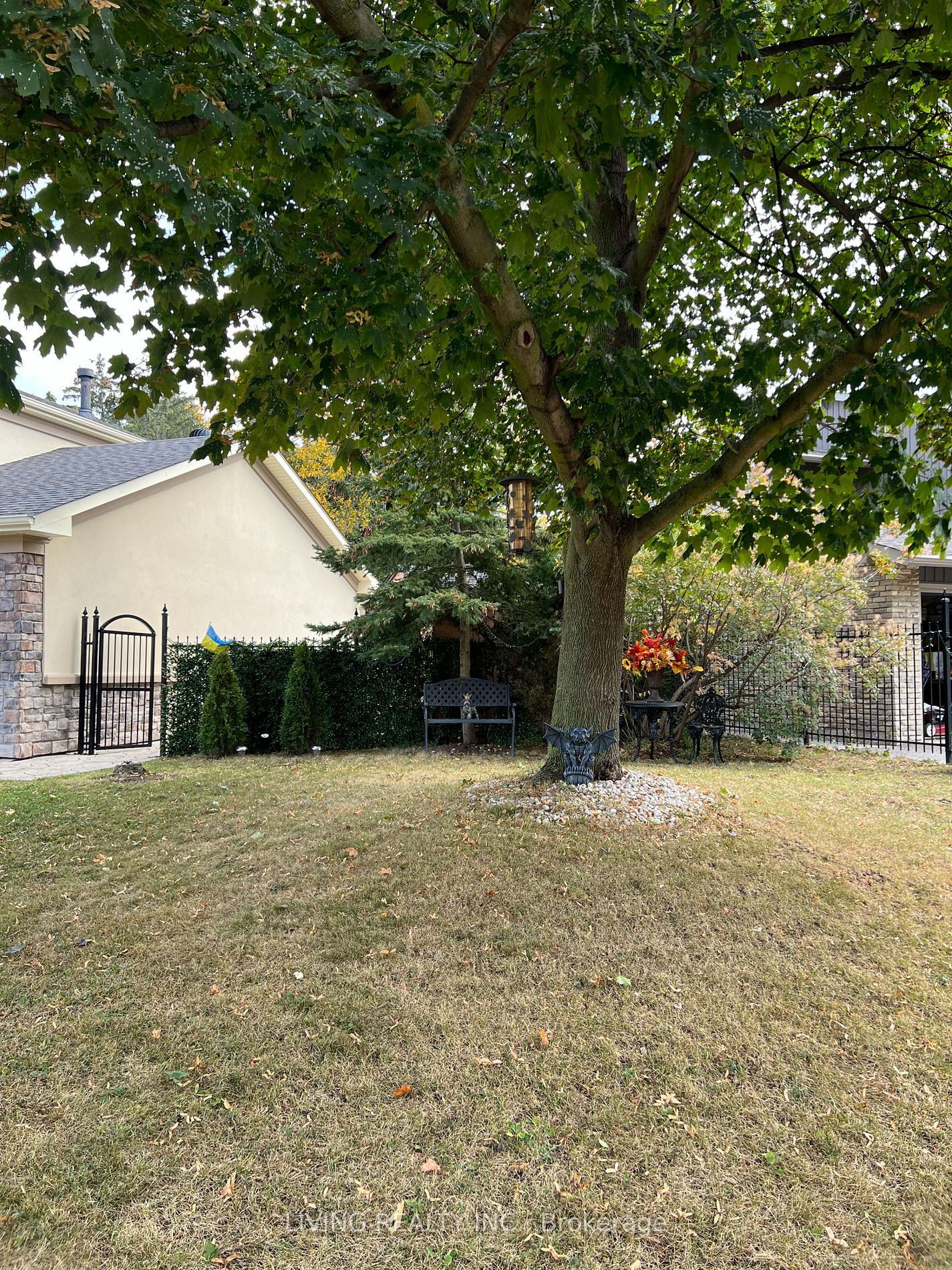 2910 Oka Road
