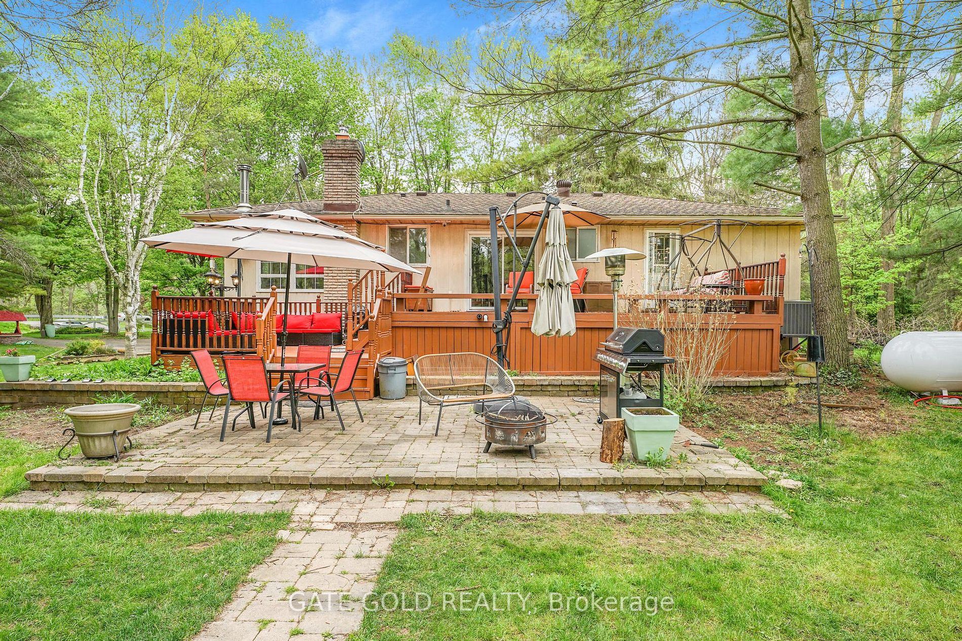 4421 Side Rd 4