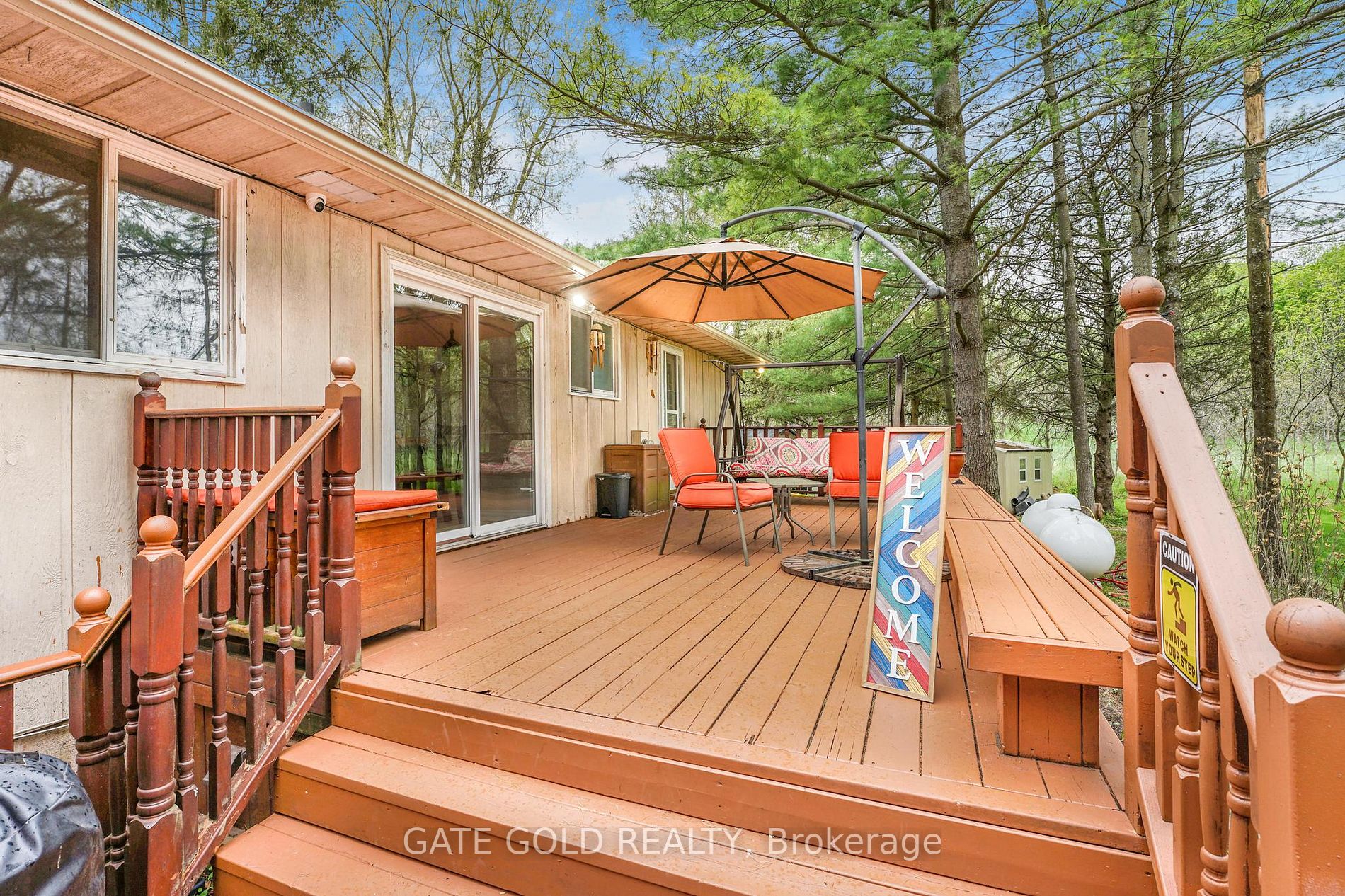 4421 Side Rd 4