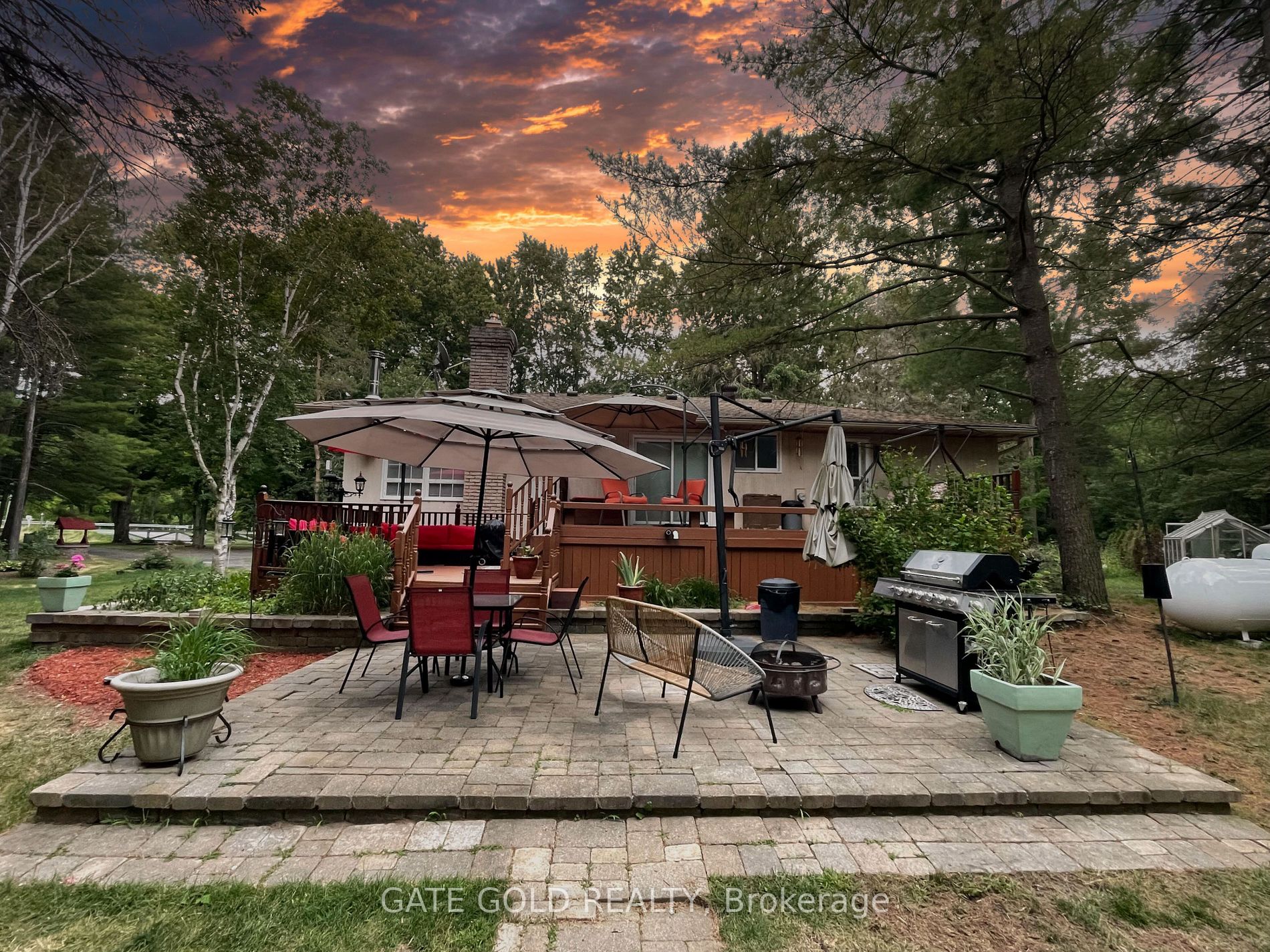 4421 Side Rd 4