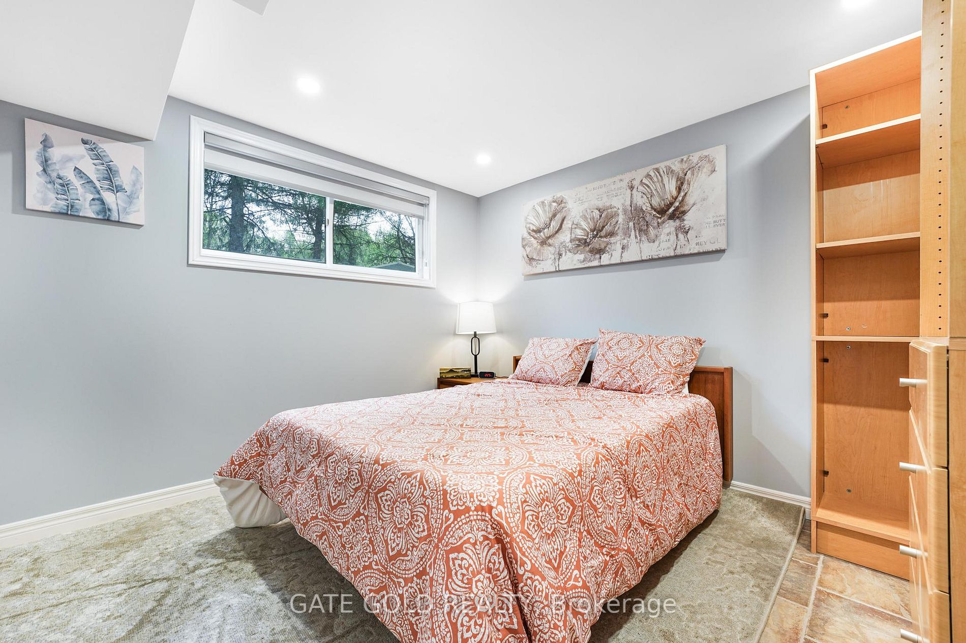 4421 Side Rd 4