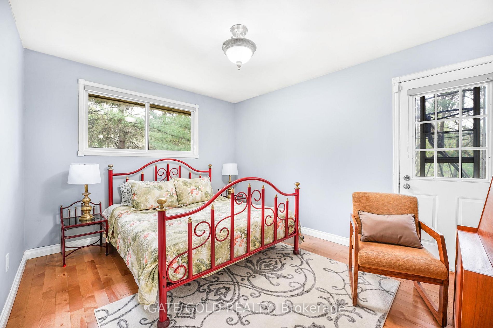 4421 Side Rd 4