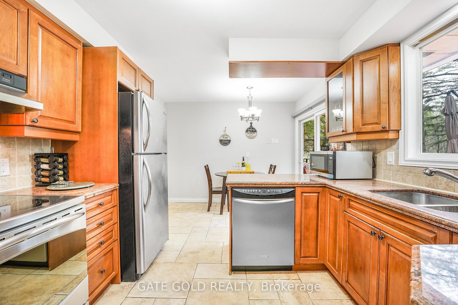 4421 Side Rd 4