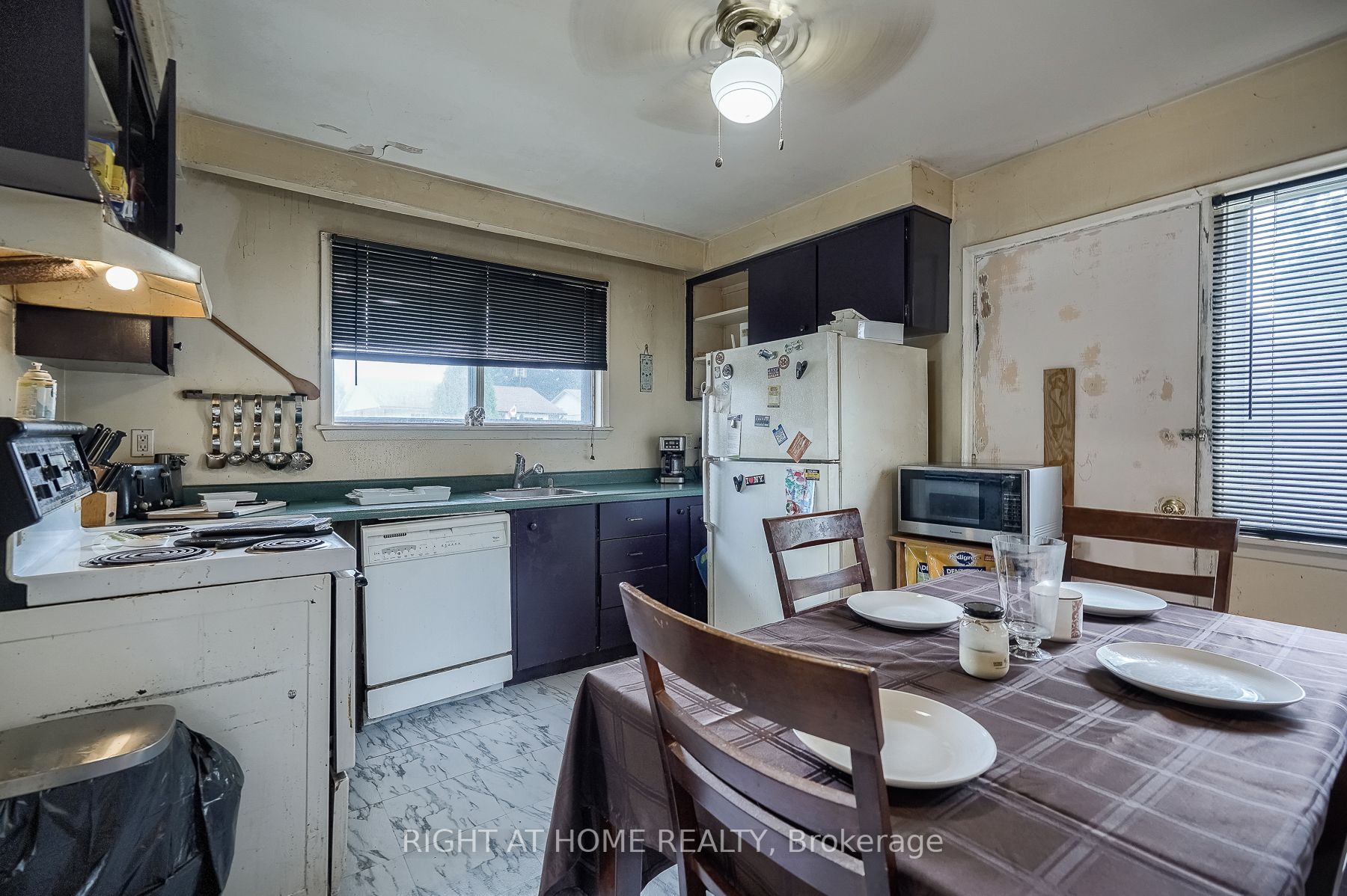 82 Windermere Crt