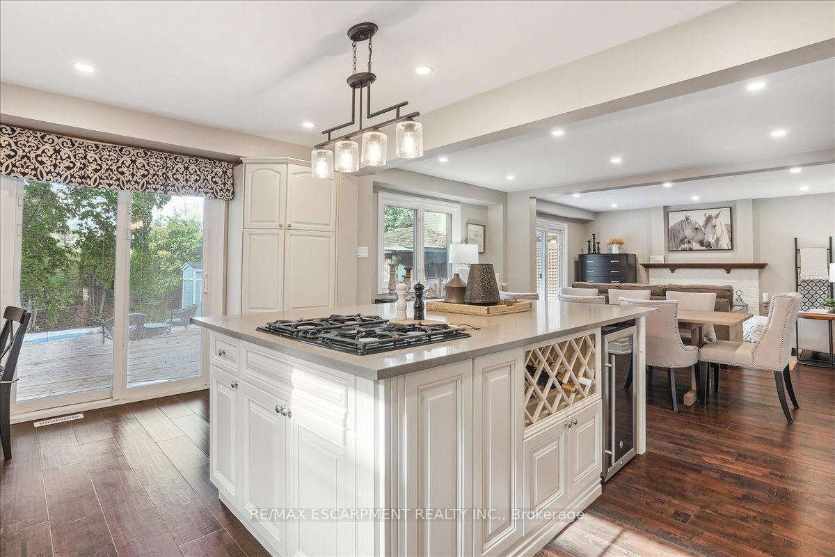 2860 Remea Crt