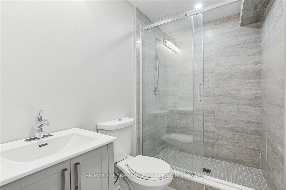 2860 Remea Crt