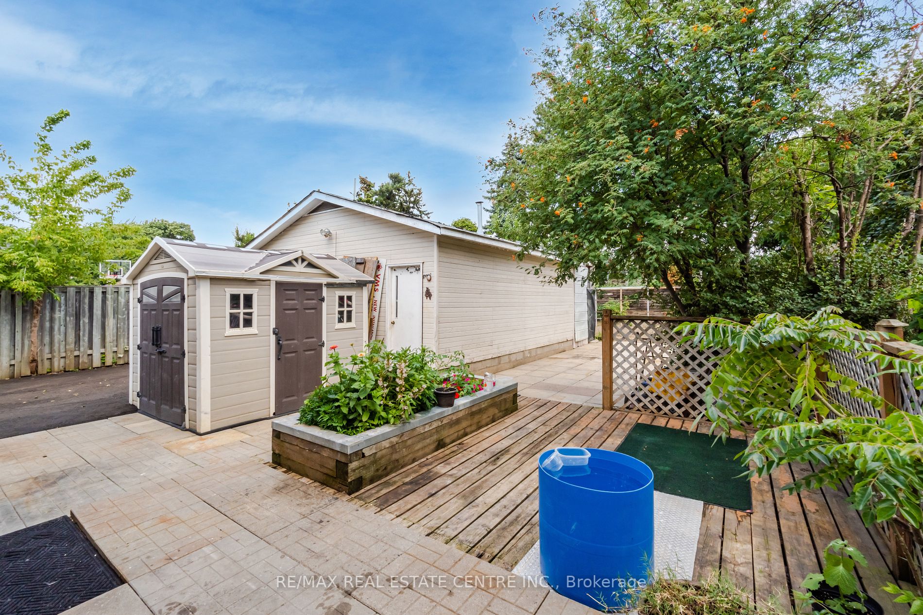 229 Archdekin Dr
