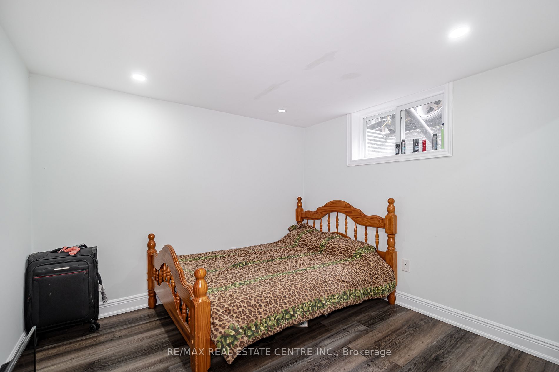 229 Archdekin Dr