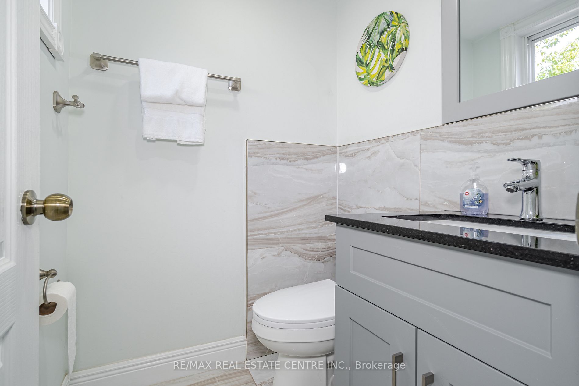 229 Archdekin Dr