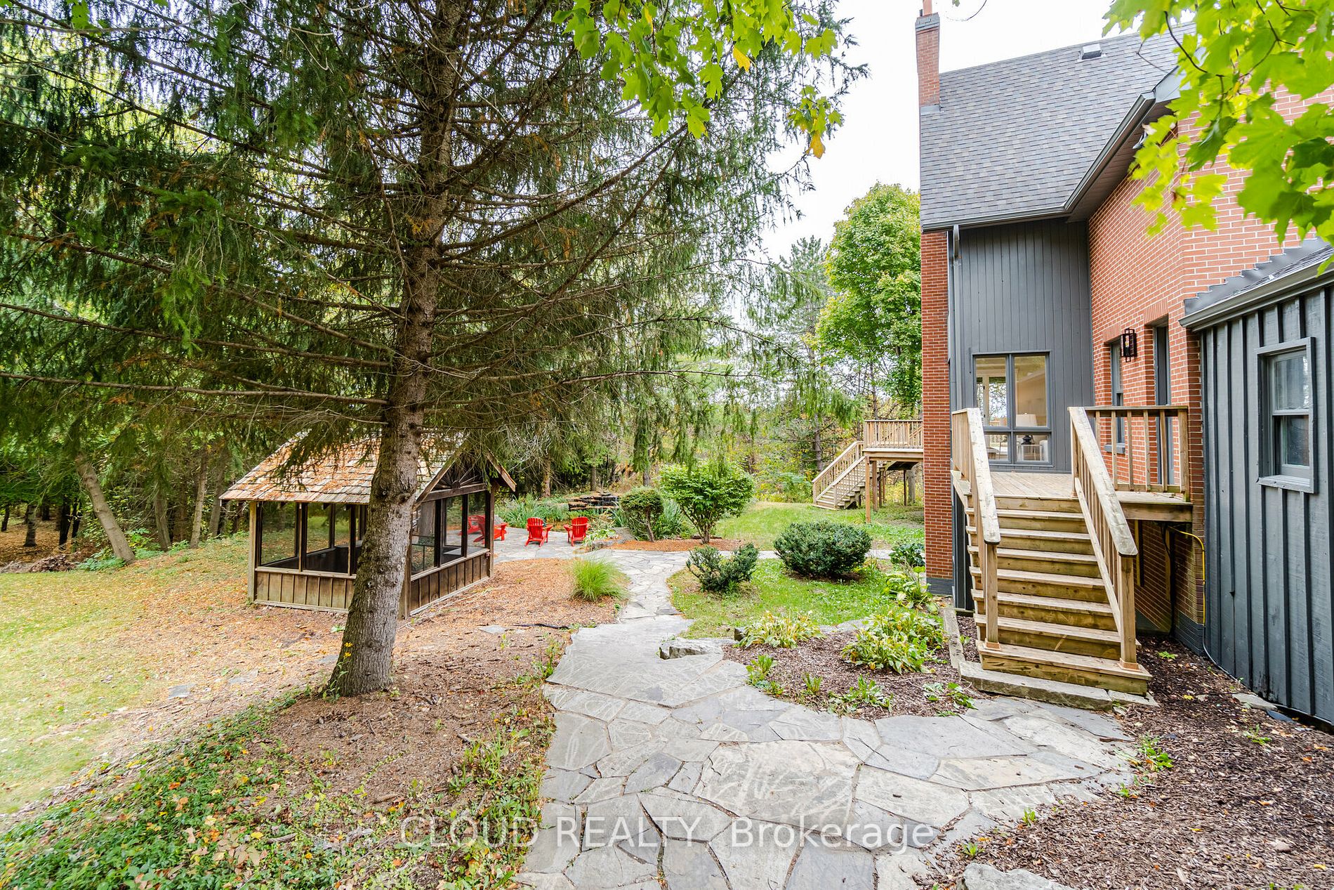 16149 Heart Lake Rd