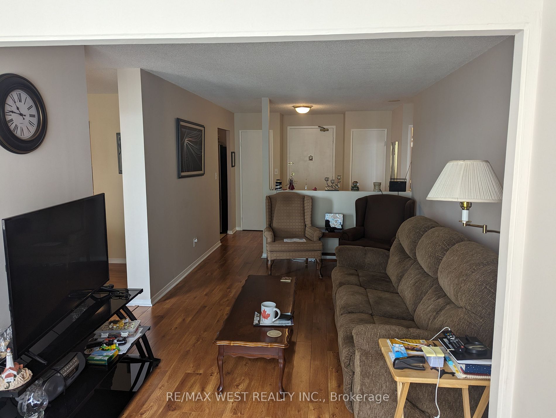 145 Hillcrest Ave, #1009