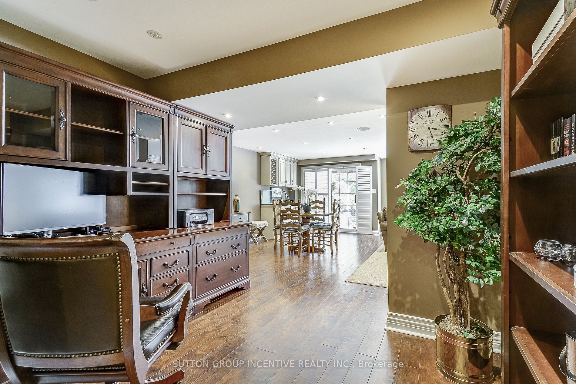 3116 Cardross Crt