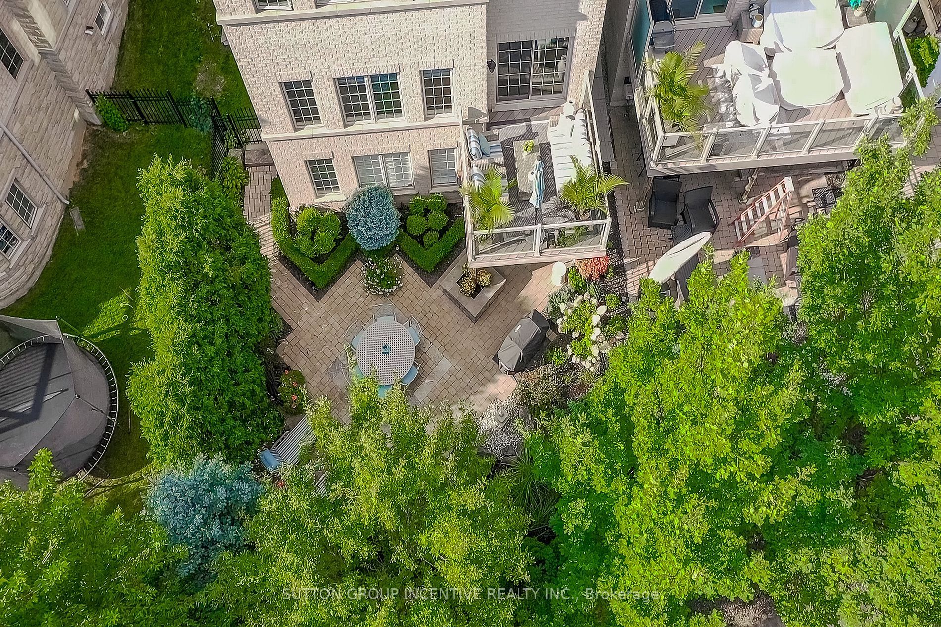 3116 Cardross Crt