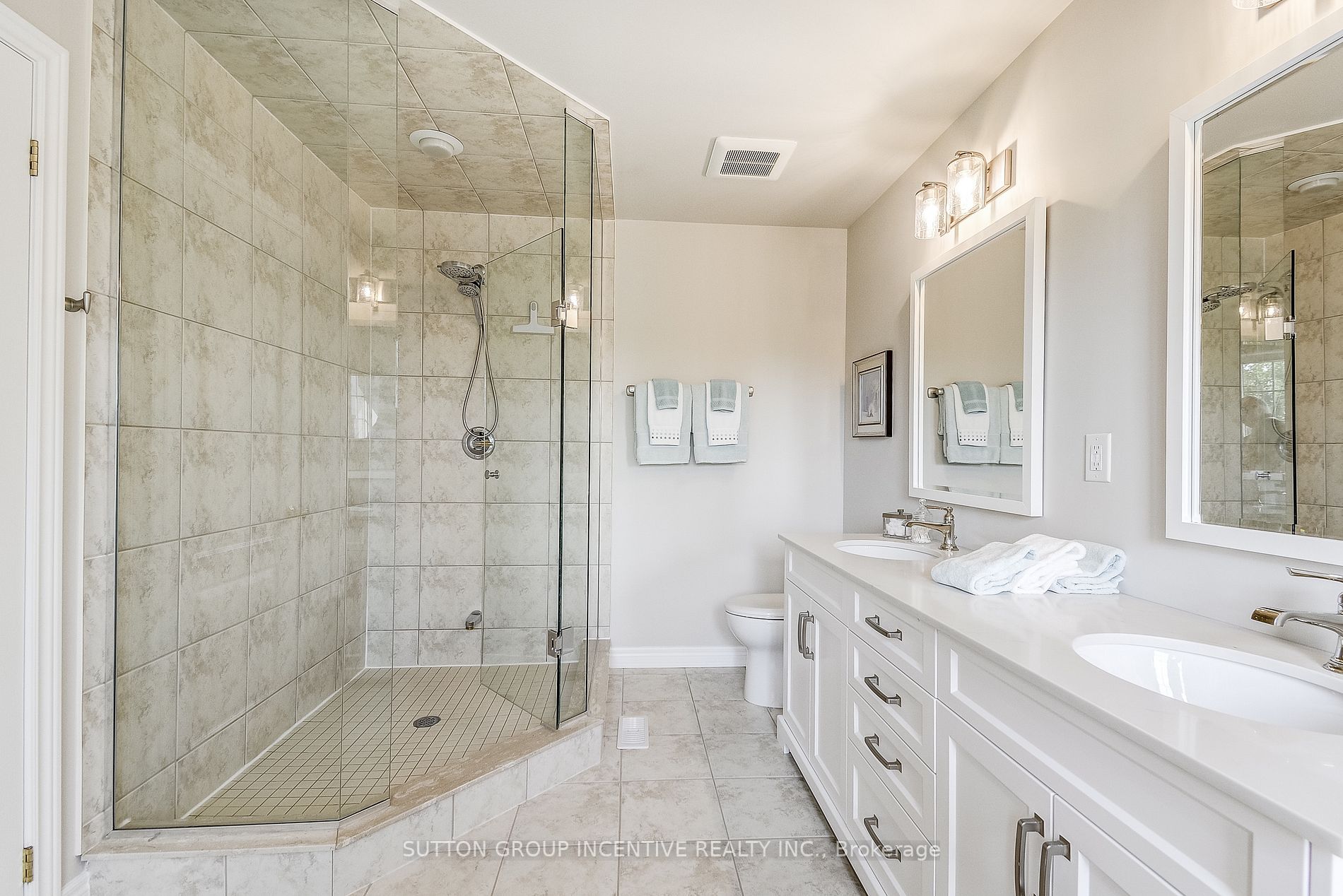 3116 Cardross Crt