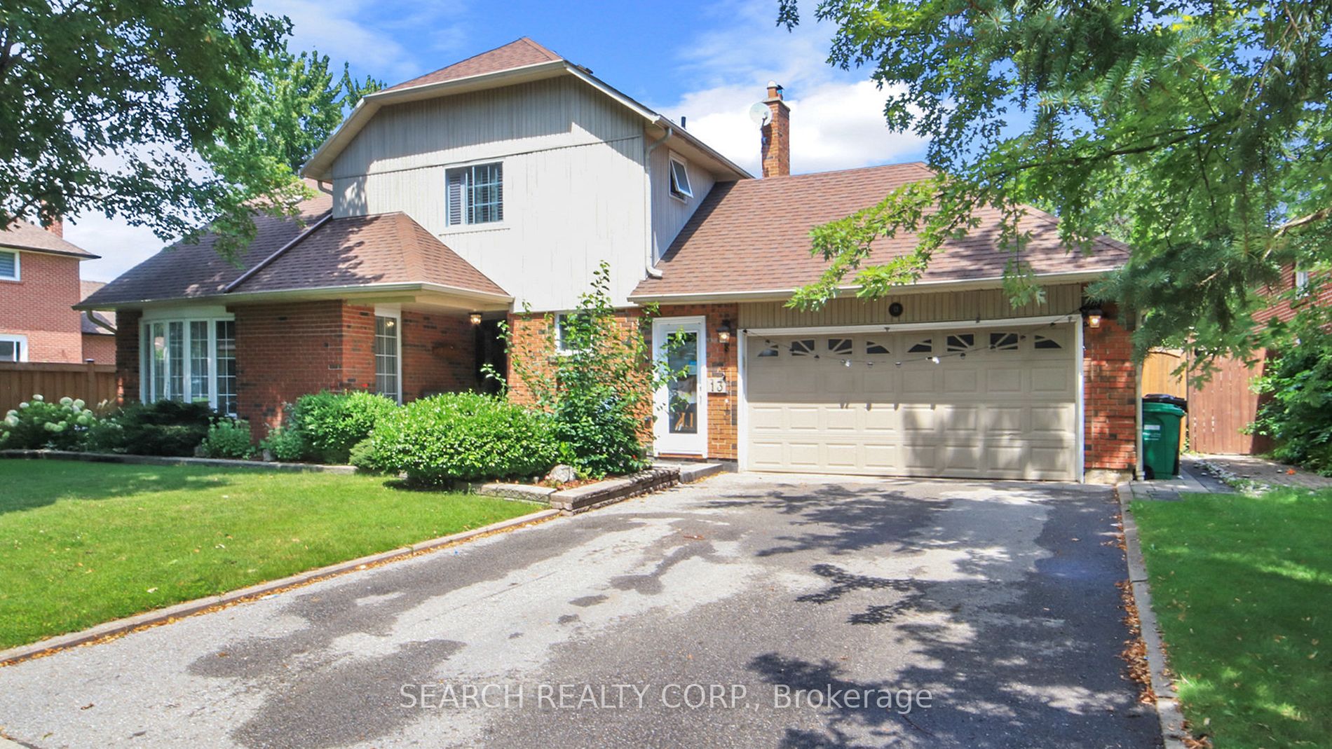 13 Axminster Rd
