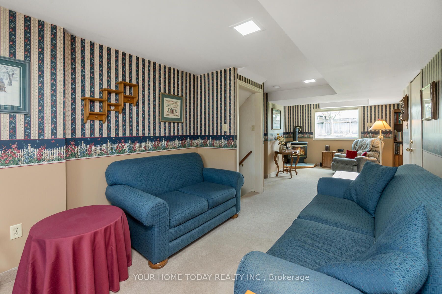 6 Hyland Avenue