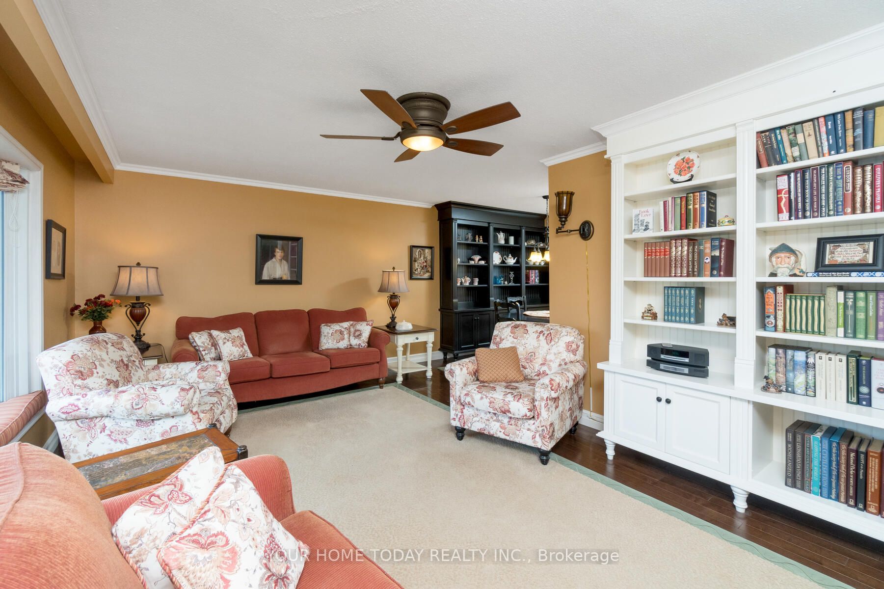 6 Hyland Avenue