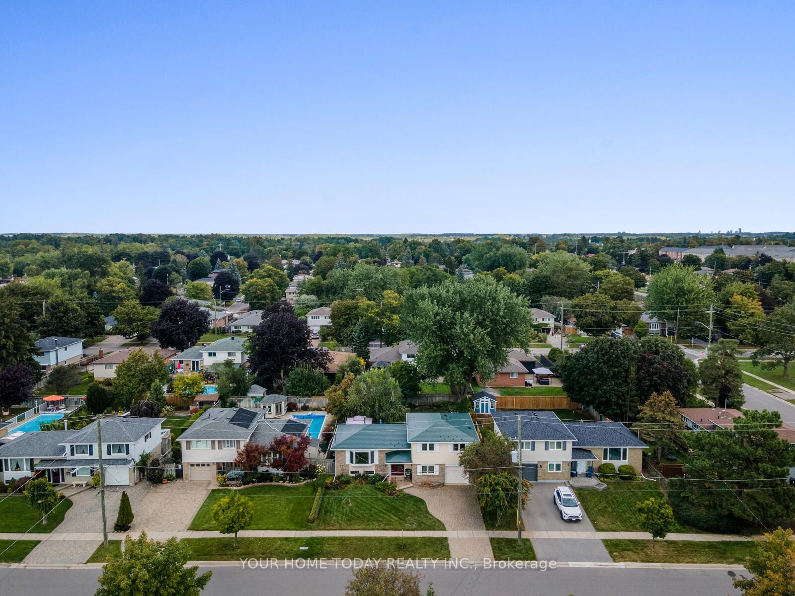 6 Hyland Avenue
