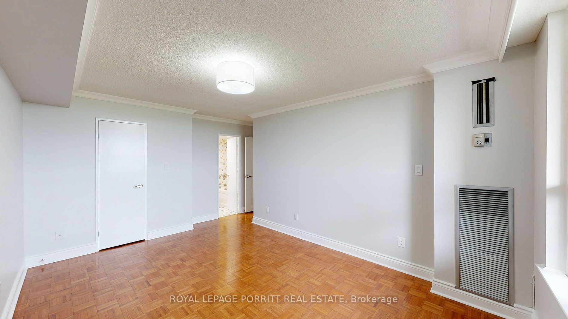 1535 Lakeshore Rd E, #1407