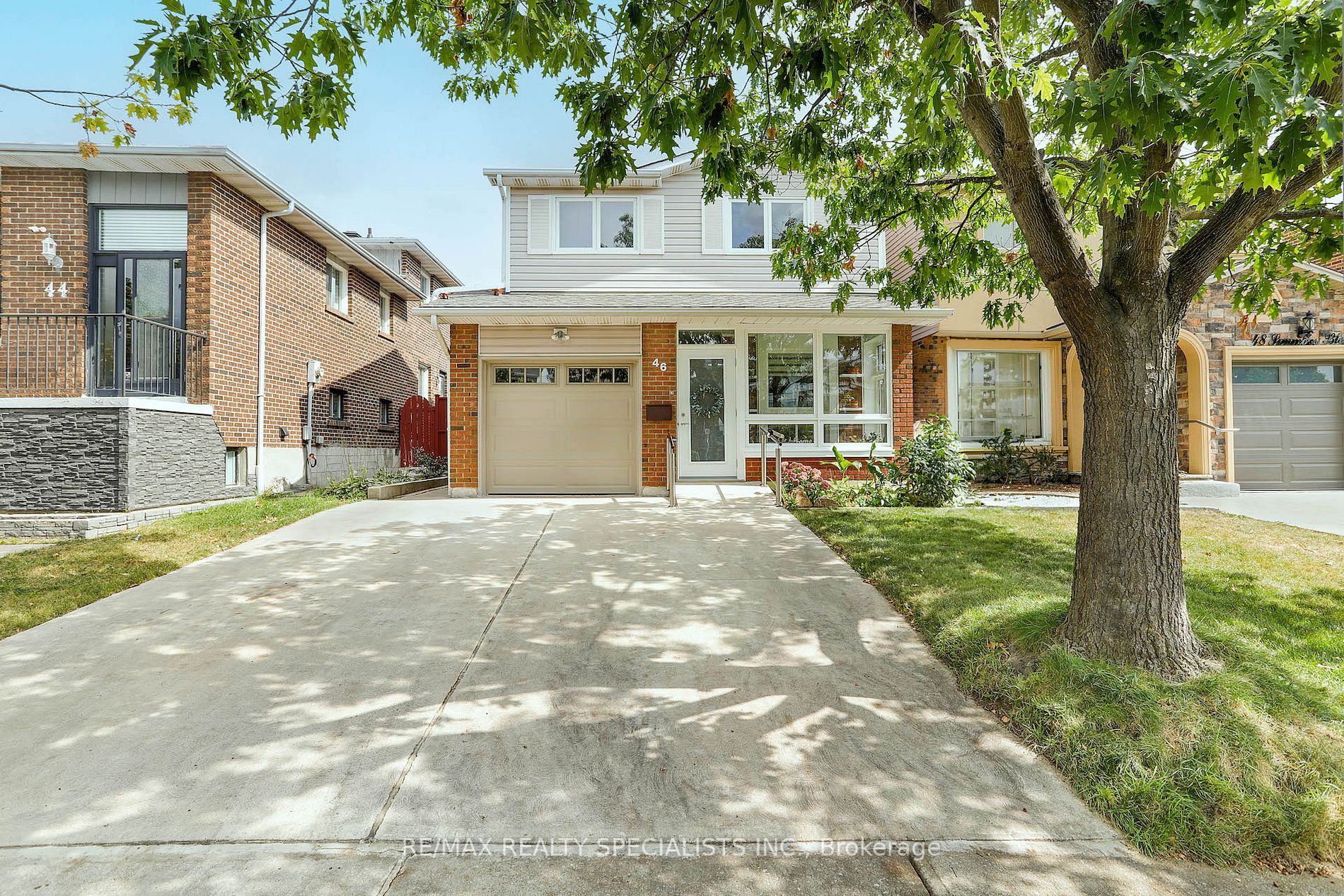46 Simmons Blvd