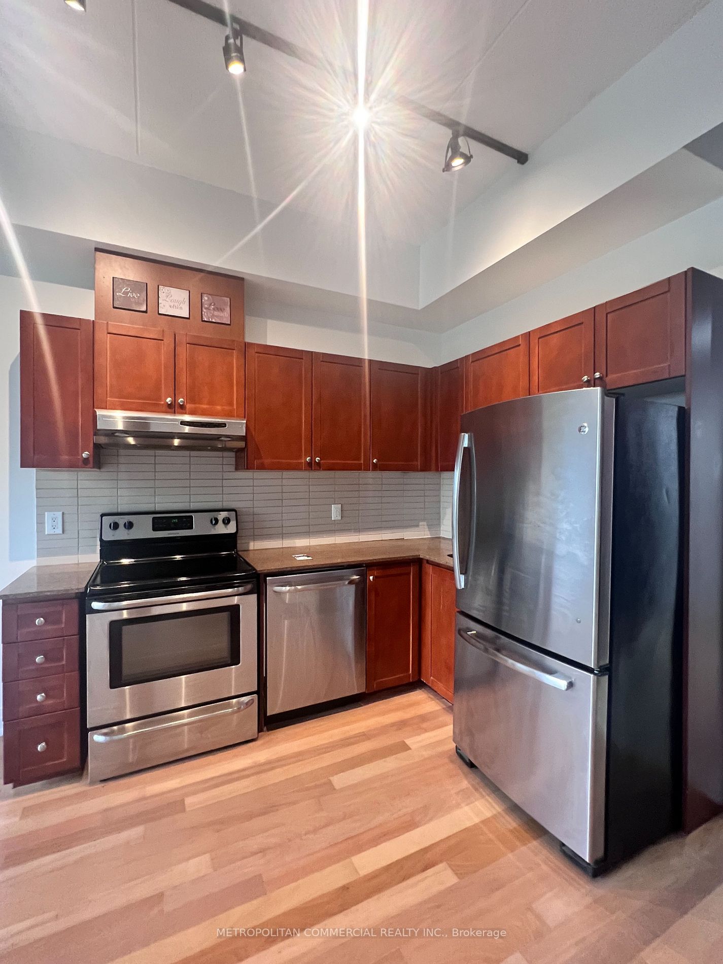 2737 Keele St, #213