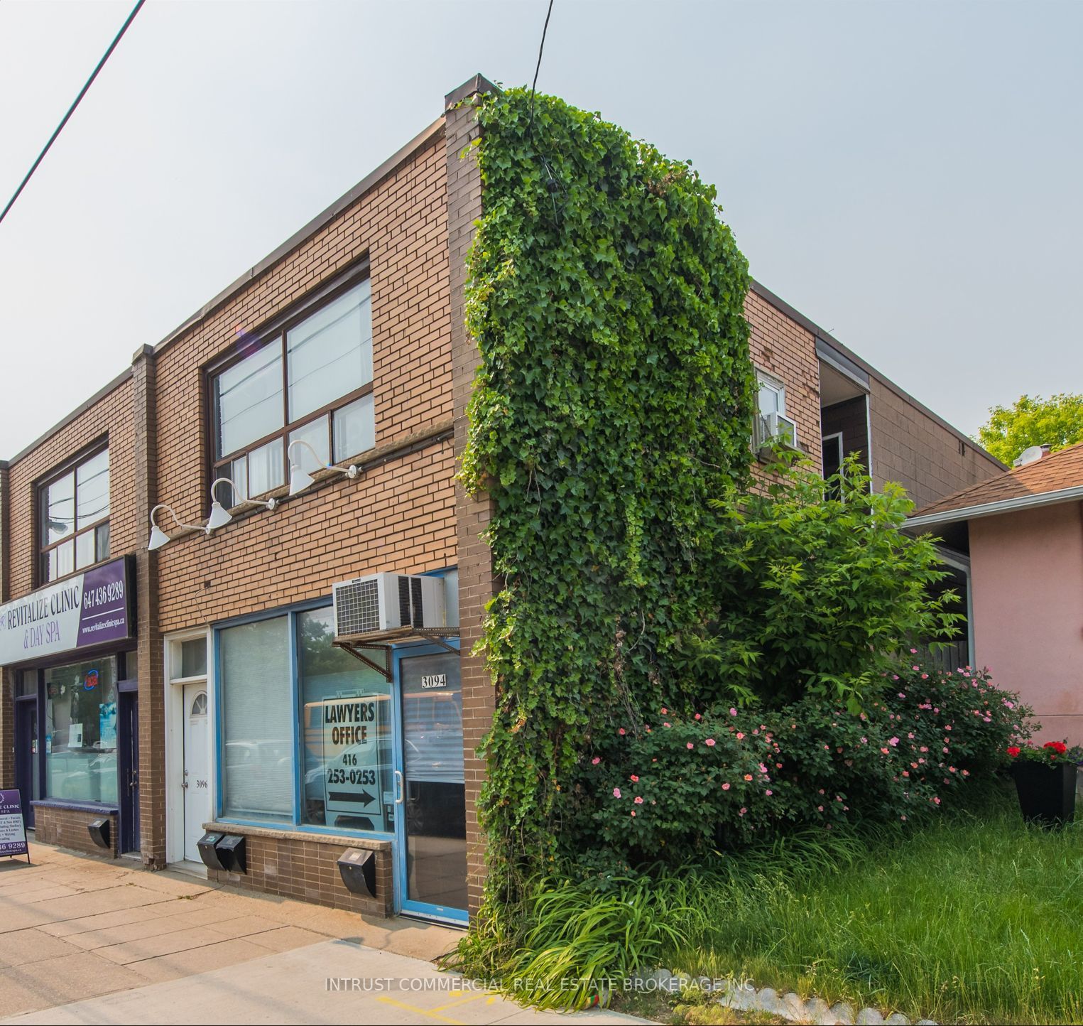 3094 Lake Shore Blvd W