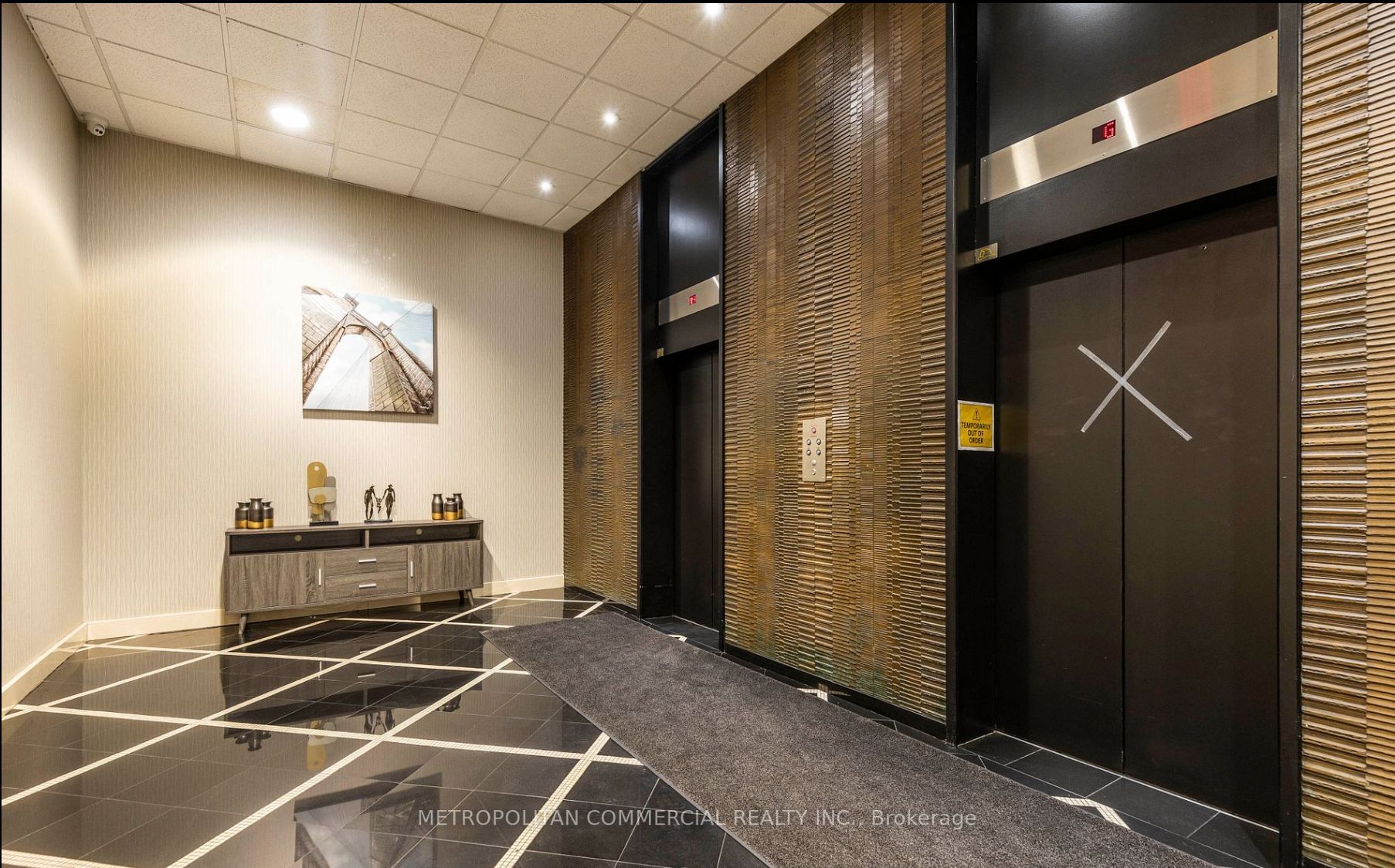 2737 Keele St, #223