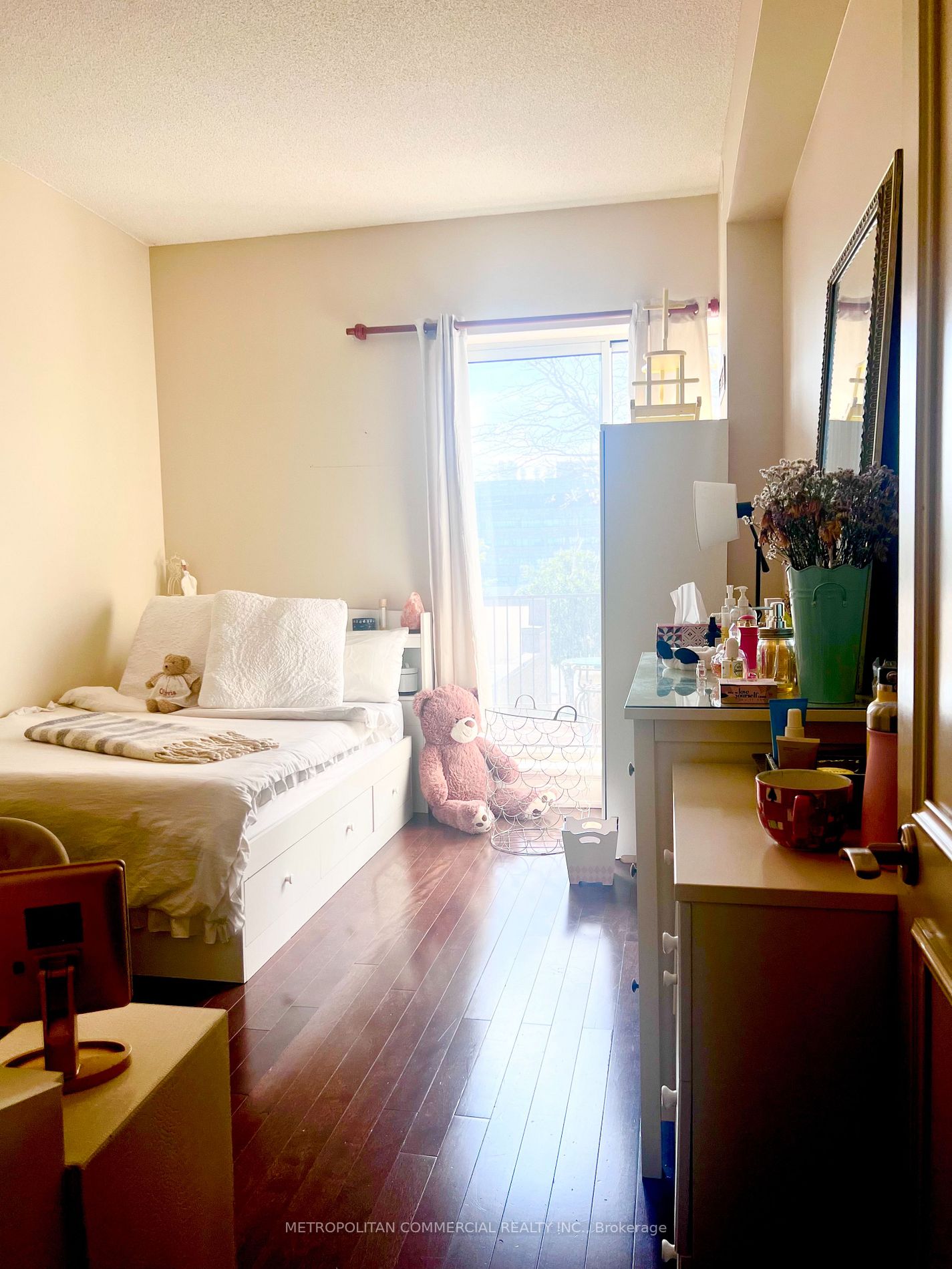 2737 Keele St, #223