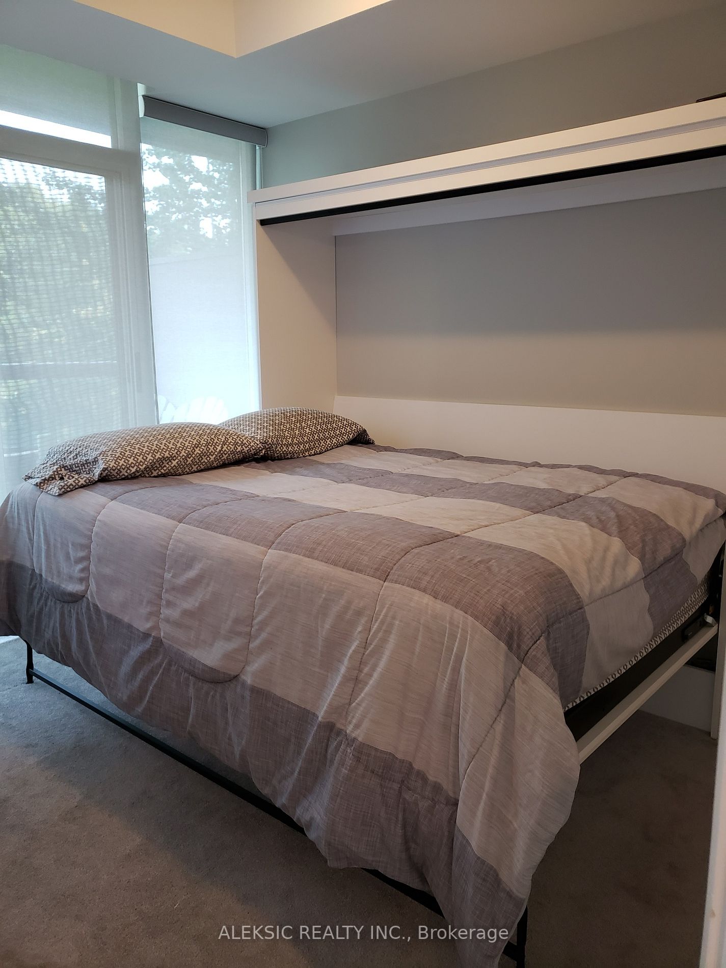 3504 Hurontario St, #202