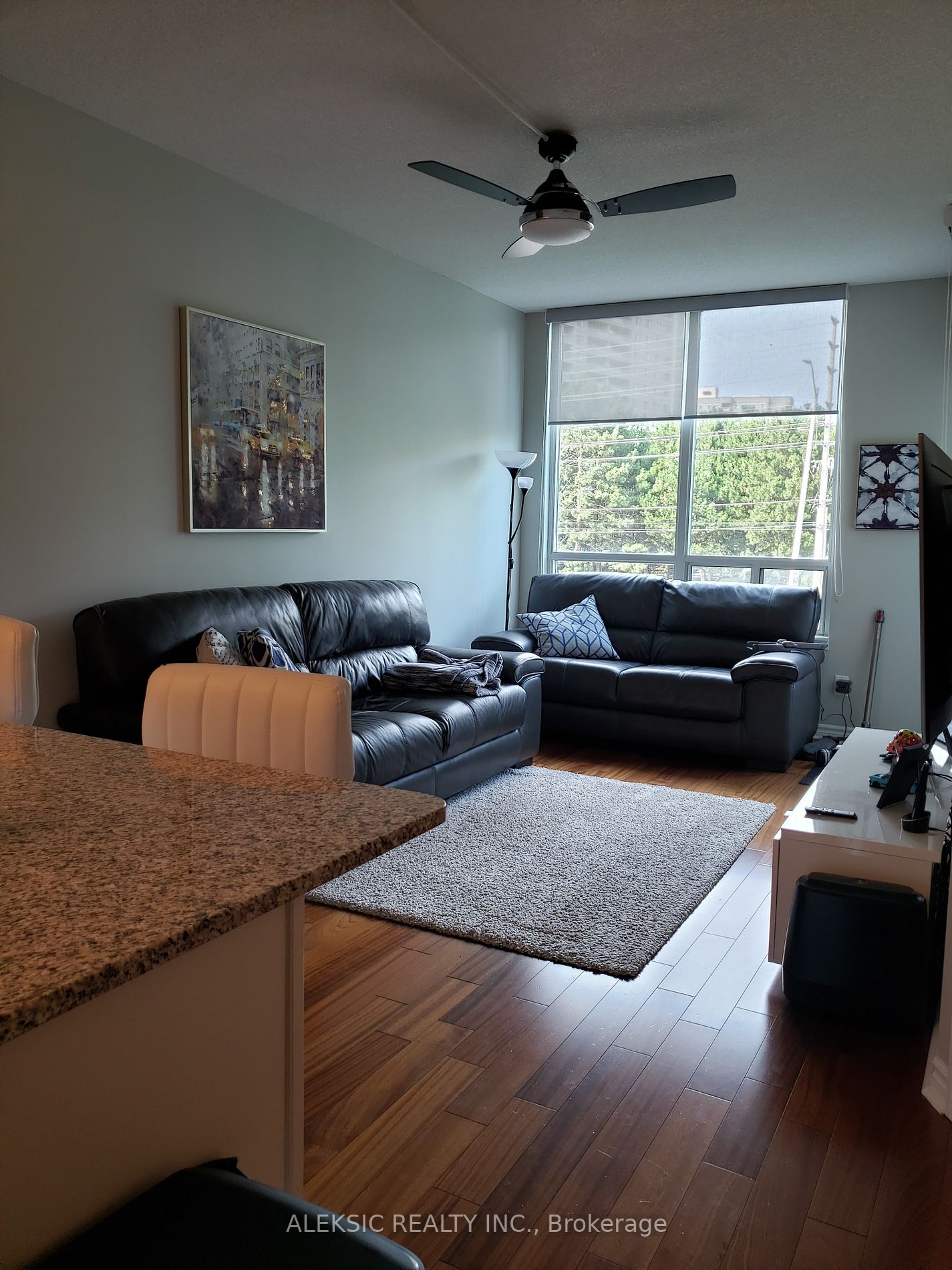 3504 Hurontario St, #202