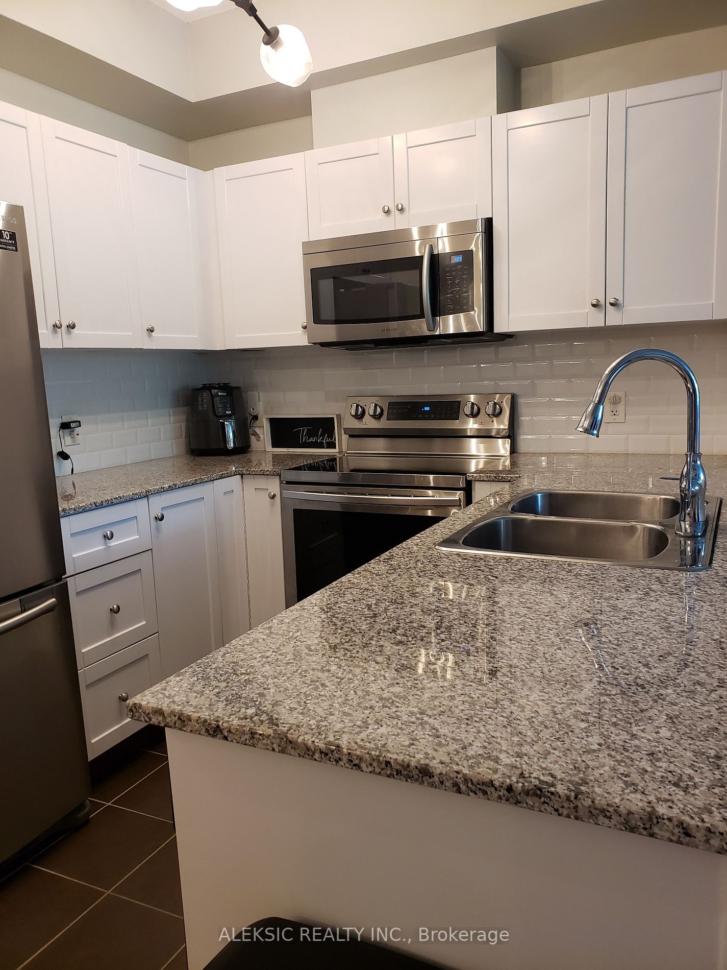 3504 Hurontario St, #202