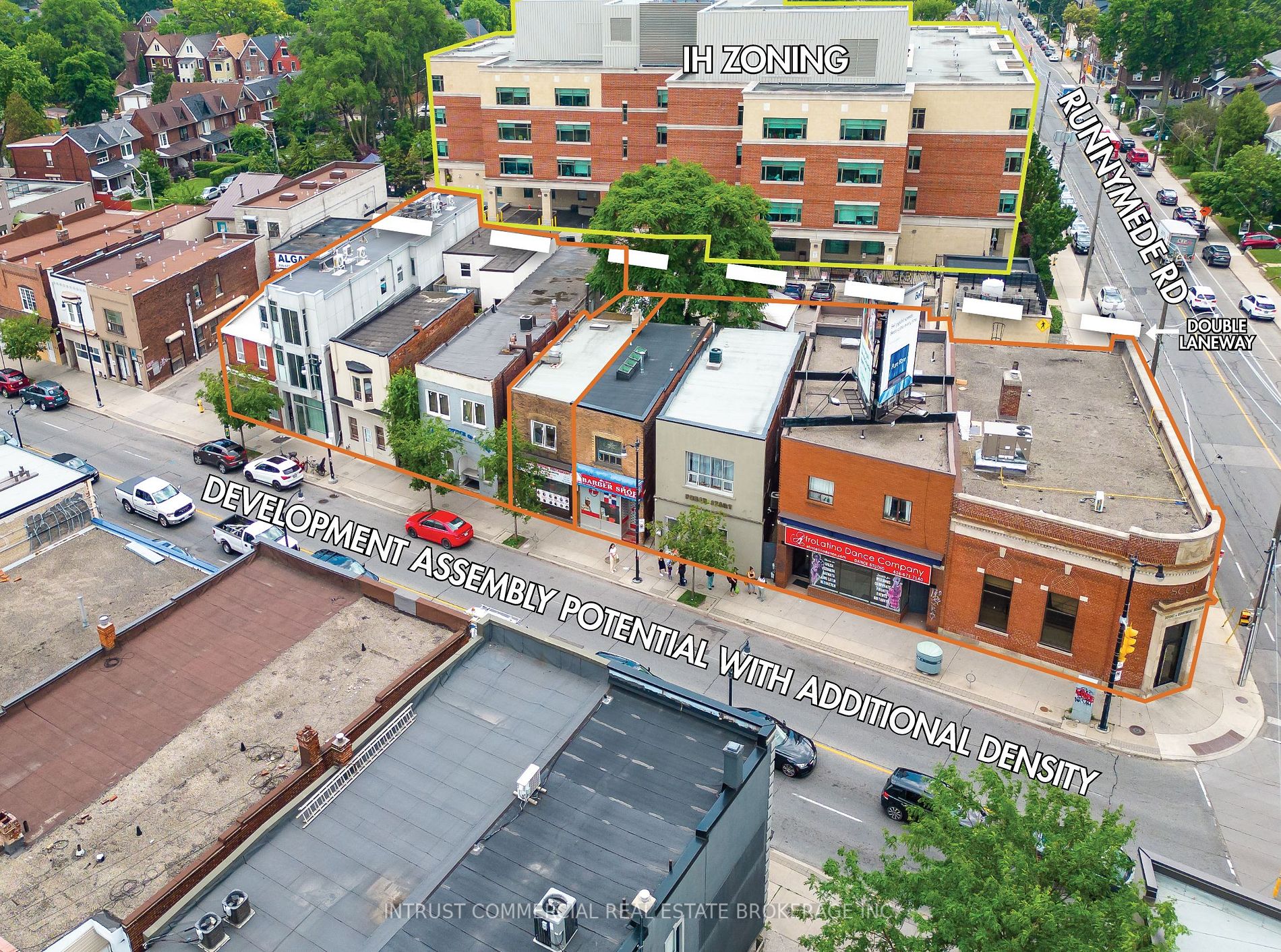 3341 Dundas St W
