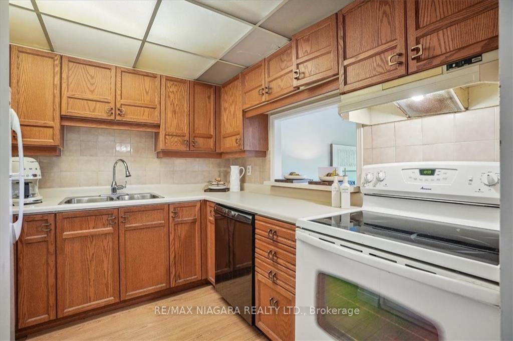 1225 NORTH SHORE Boulevard E #408