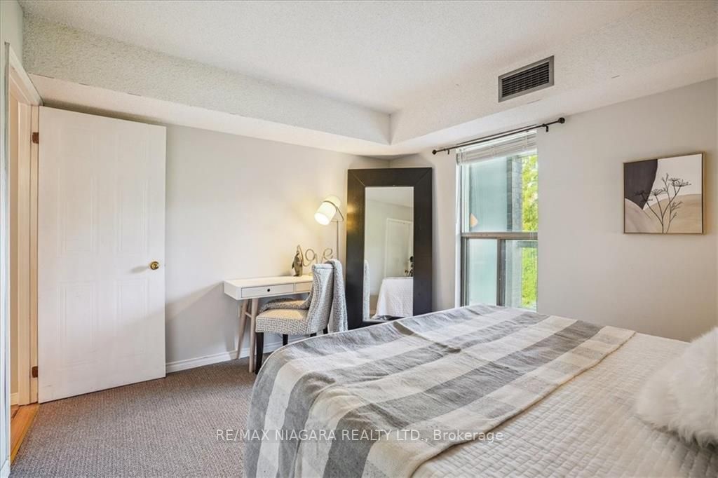 1225 NORTH SHORE Boulevard E #408