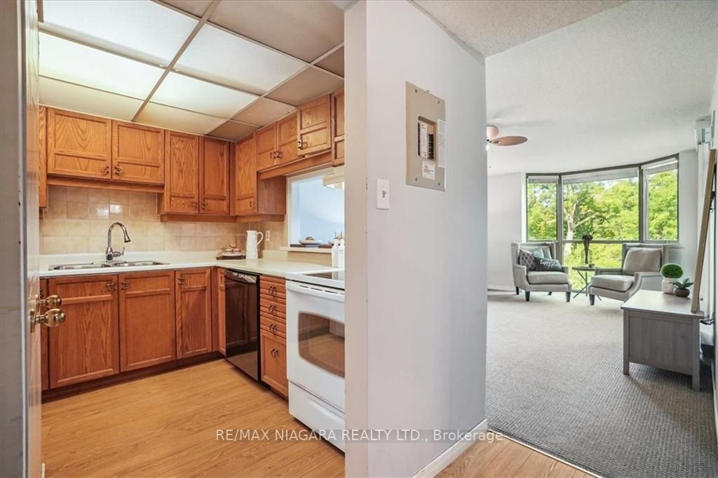 1225 NORTH SHORE Boulevard E #408